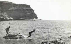 Swimming area below cliffs behind range 003.jpg (63459 bytes)